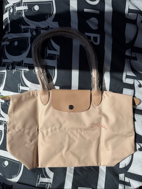 Longchamp Handbags - Longchamp Blush pink Le Pliage Tote with Tan Handles